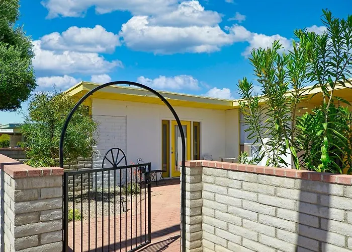Mid-century 4br Ranch With Private Pool, 1m To Pickleball Holiday home Tucson