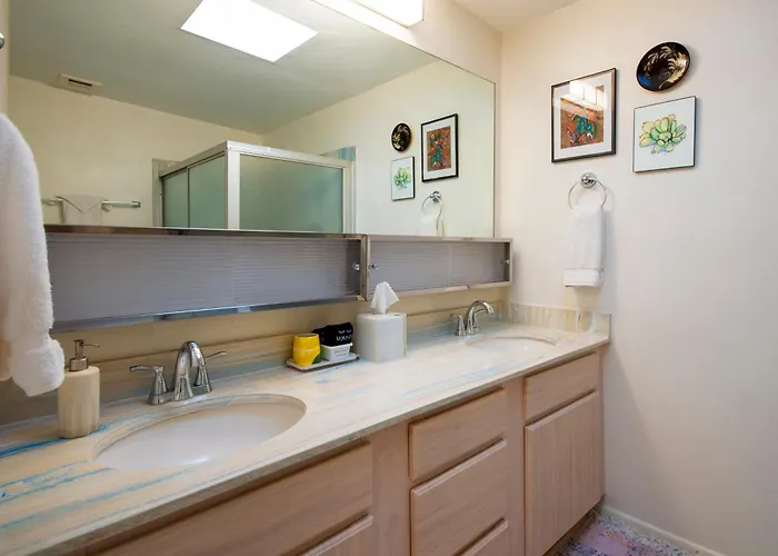 Mid-century 4br Ranch With Private Pool, 1m To Pickleball * Tucson